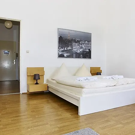 Bearlincity Apartments - City Center West Берлин Номер фото
