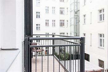 Bearlincity - Center West * Berlín